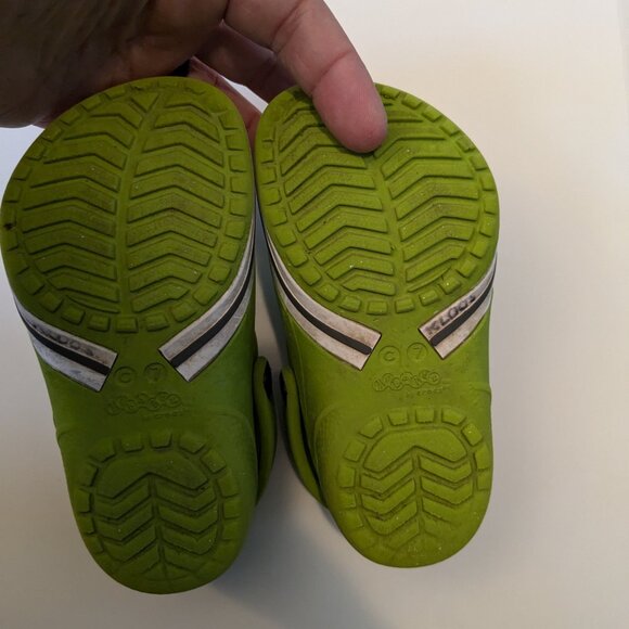 Green Crocs Clogs - Toddler Little Kid Size 7 - Picture 4 of 6